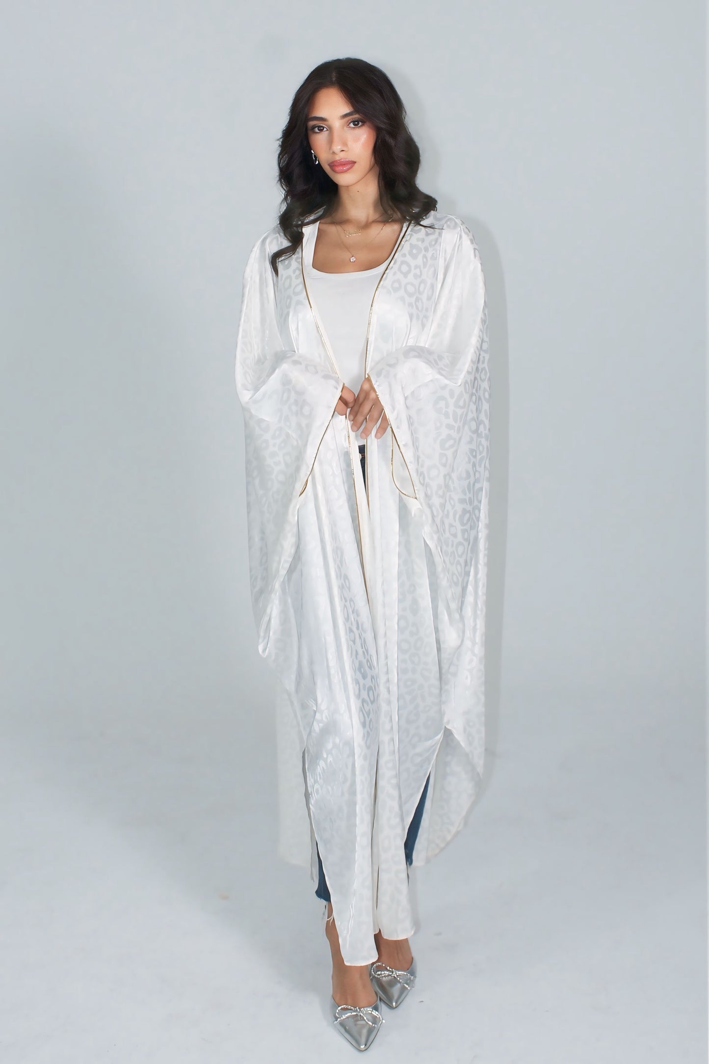 Pearl Veil Luxe Abaya